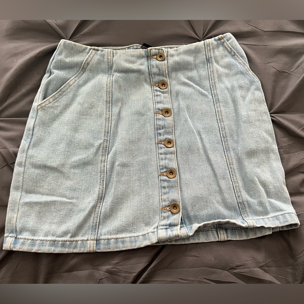 Forever 21 Light Wash Denim Skirt- Button-Front
